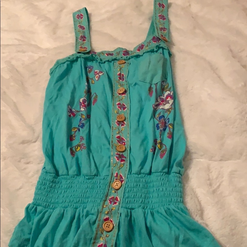 Cute button down tank top with flowers